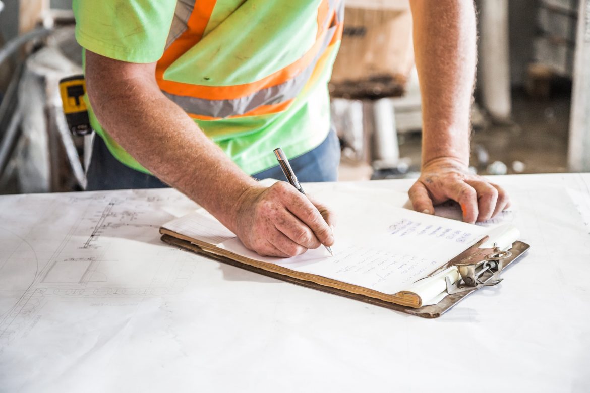 maison clé sur porte - étapes de construction